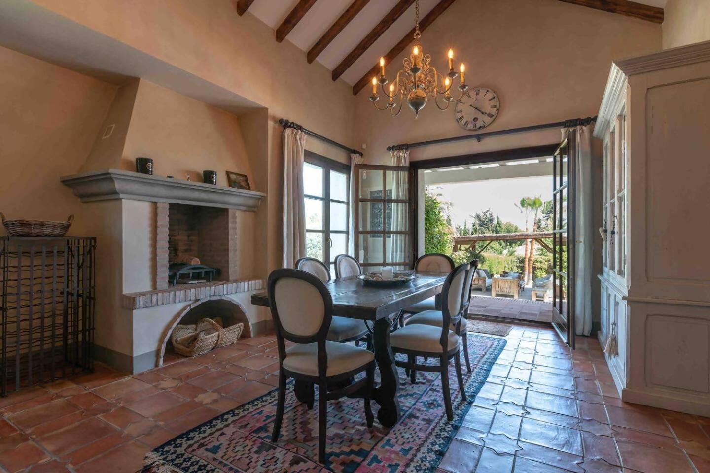 Villa Casa Sol Encantadora Villa Con Piscina マルベーリャ エクステリア 写真