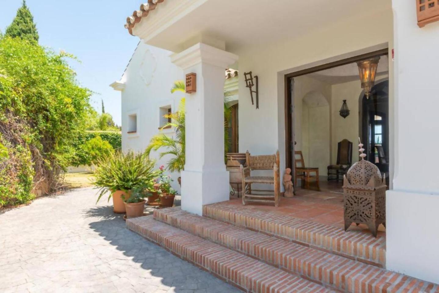 Villa Casa Sol Encantadora Villa Con Piscina マルベーリャ エクステリア 写真