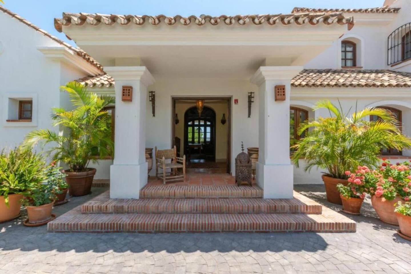 Villa Casa Sol Encantadora Villa Con Piscina マルベーリャ エクステリア 写真