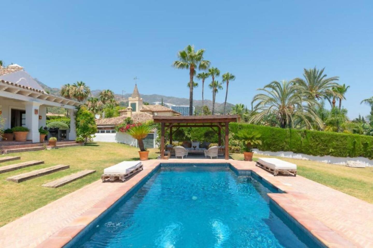 Villa Casa Sol Encantadora Villa Con Piscina マルベーリャ エクステリア 写真